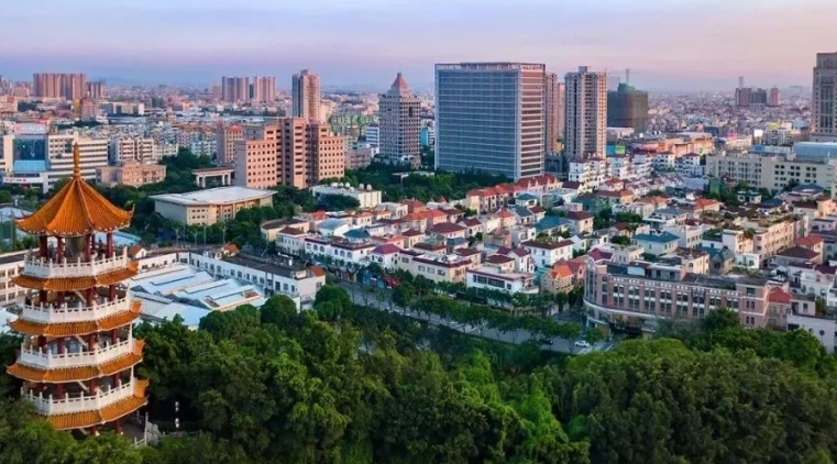 Hong Kong-Xiaolan